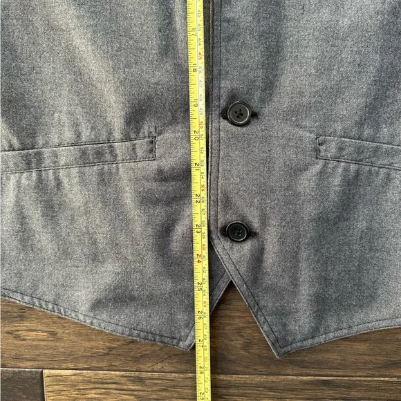 Sovereign Code Gray Vest - Picture 3 of 5